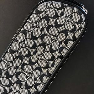Coach soft glasses case with zipper
